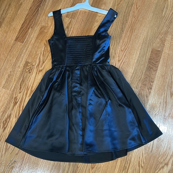 Black satin fit and flare boned bodice mini dress small new with tags - Picture 6 of 7